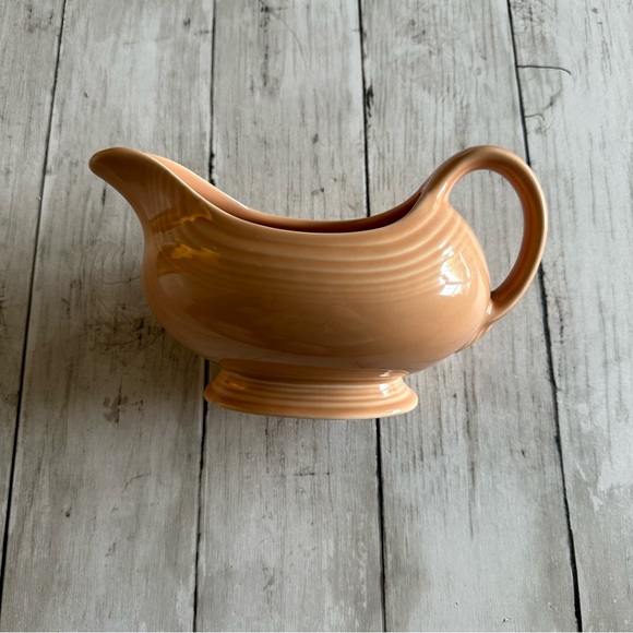 PREOWNED FIESTA WARE GRAVY BOAT PEACH COLOR - Picture 6 of 6